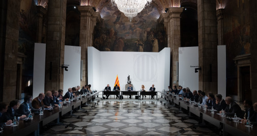 Reunión que ha tenido lugar en el Palau de la Generalitat este viernes al respecto de los nuevos proyectos en el sector de los semiconductores / DAVID ZORRAKINO - EUROPA PRESS