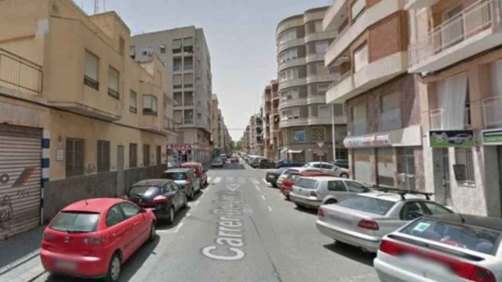 La calle de Elche donde la menor ha sufrido el accidente / GOOGLE MAPS