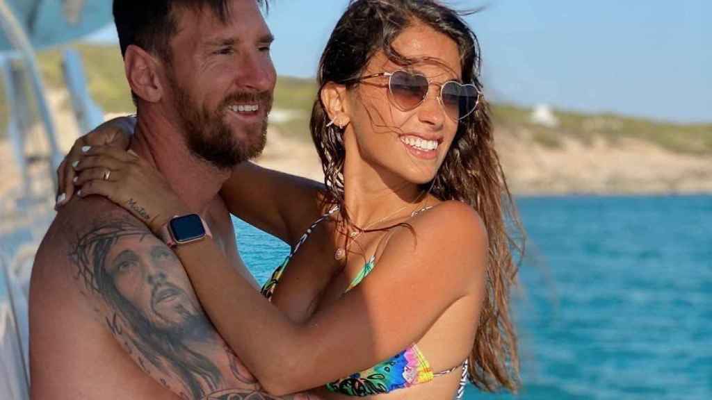 Antonella Roccuzzo y Leo Messi