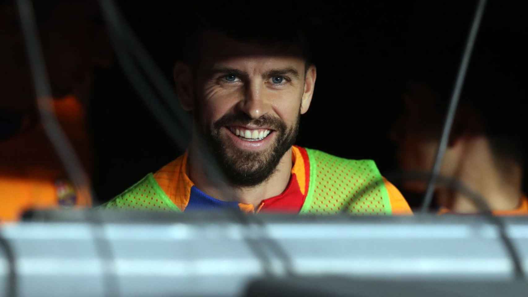 Gerard Piqué, sonriente, antes de disputar un partido con el Barça / FCB