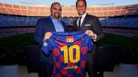 Juliano Belletti y Ali Heder, de FBS, en la presentación del acuerdo / FCB