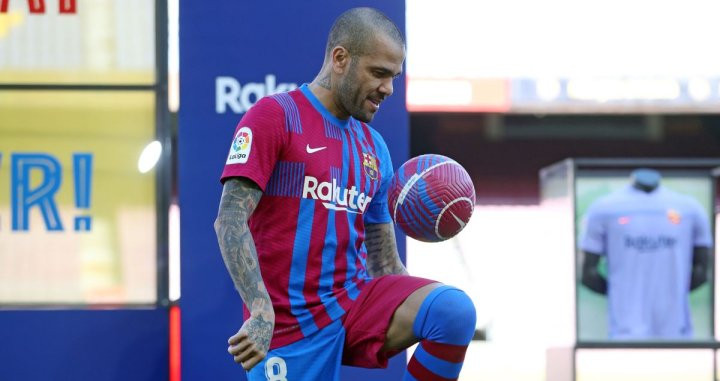 Alves el fichaje del Barça / FCB