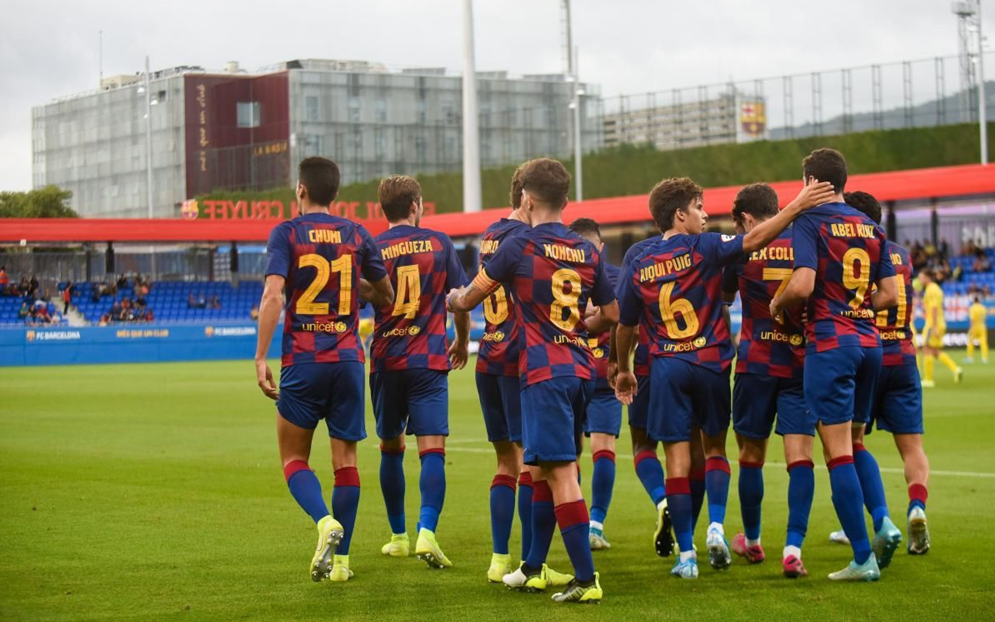 El filial del FC Barcelona celebrando un gol contra el Orihuela / FC Barcelona