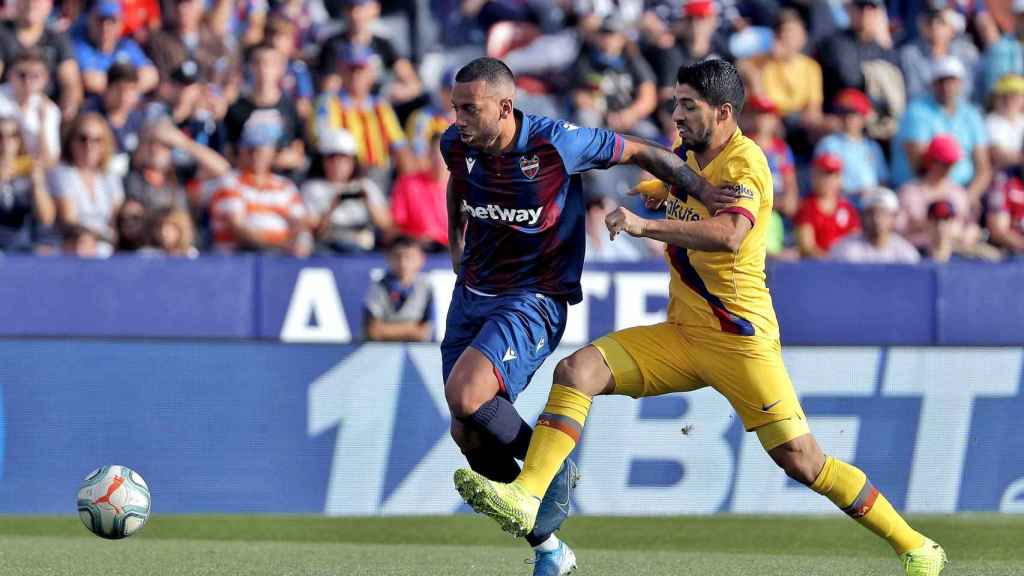 Luis Suárez, en el partido ante el Levante | EFE