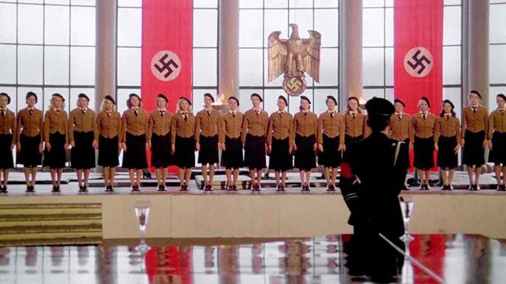 Fotograma de la película 'Salón Kitty' (1976), uno de los burdeles utilizados por los nazis para extorsionar a políticos afines y enemigos