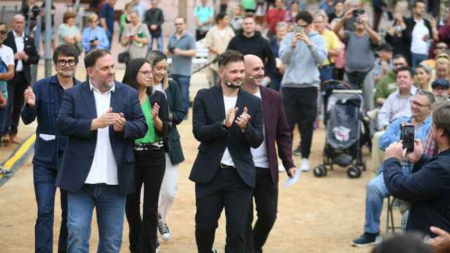 Gabriel Rufián, acompañado de Oriol Junqueras, en su presentación como candidato de ERC a la alcaldía de Santa Coloma de Gramenet / ERC