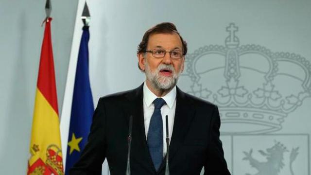 El presidente del Gobierno, Mariano Rajoy, durante la declaración institucional celebrada esta noche en La Moncloa tras el 1-O / EFE