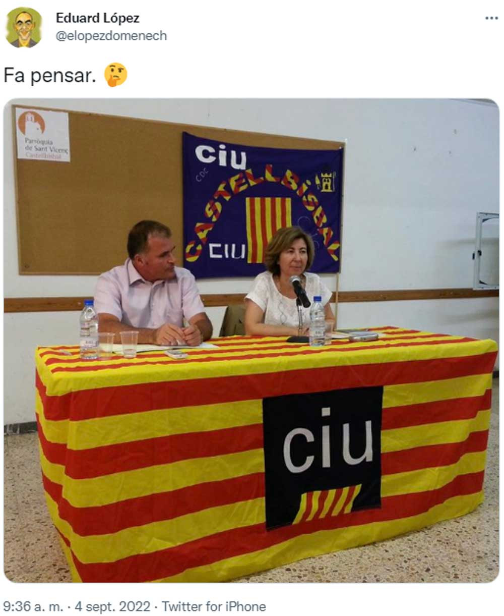 La presidenta de la ANC, Dolors Feliu, en un acto durante su etapa como militante de CiU / @elopezdomenech (TWITTER)