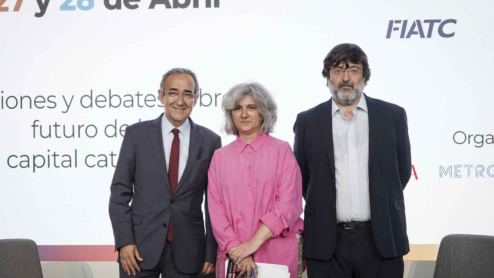 Patrici Tixis, presidente del Gremio de Editores de Cataluña; Mª Jesús Cañizares, directora adjunta de Crónica Global, y Miguel Aguilar, editor de Pengüin Random House / GALA ESPÍN