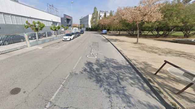 La policía frustra un robo en Cornellà de Llobregat, donde los Mossos rodearon la nave mientras los ladrones estaban dentro / GOOGLE STREET VIEW