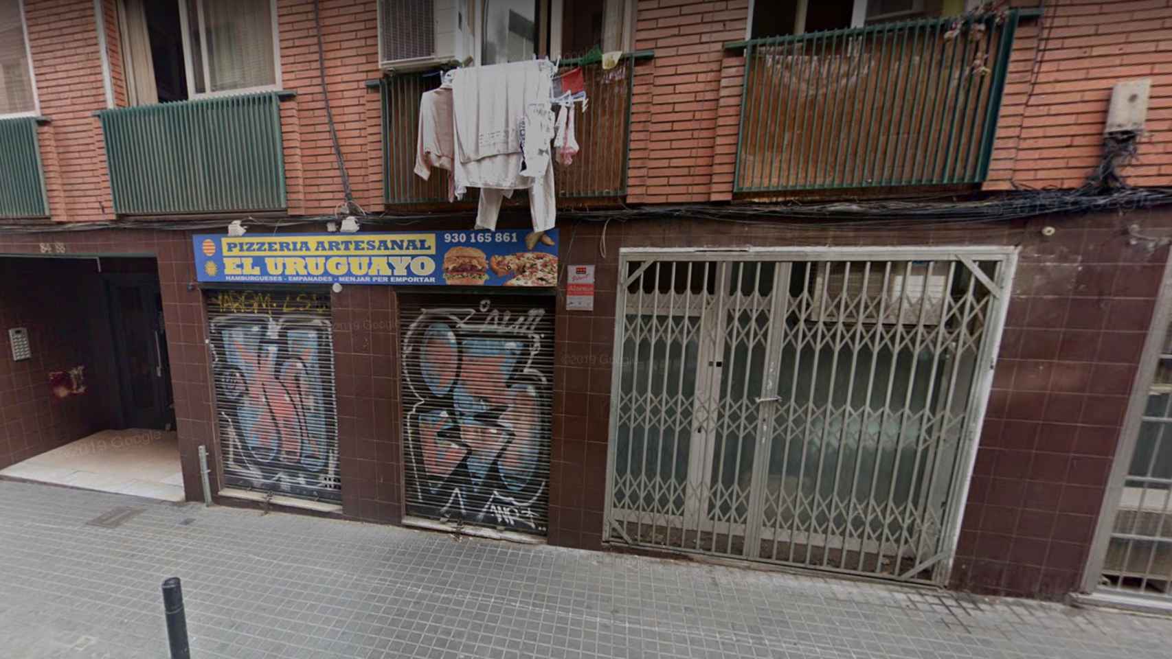 Exterior del local okupado por ladrones en Hostafrancs / GOOGLE MAPS