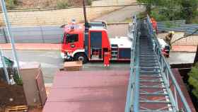 Bomberos de Cataluña en un rescate de dos mujeres anterior / BOMBERS