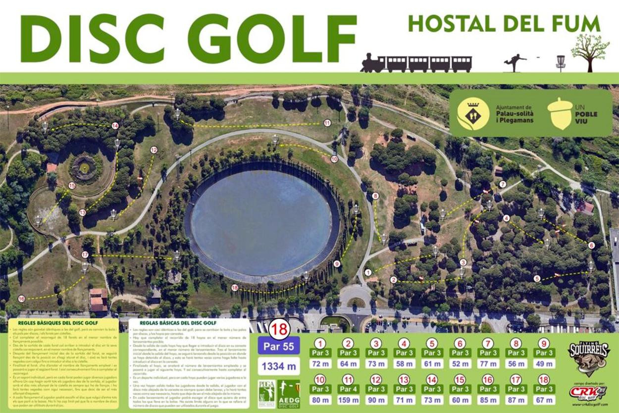 El campo de disc golf del parque de L'Hostal del Fum, en Palau-solità i Plegamans / PALAU-SOLITÀ I PLEGAMANS