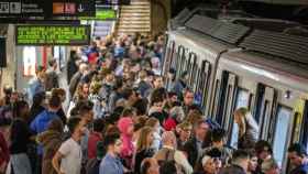 Imagen de una estación del Metro de Barcelona en una de las jornadas de huelga convocadas en la primeravera de 2017 / EFE