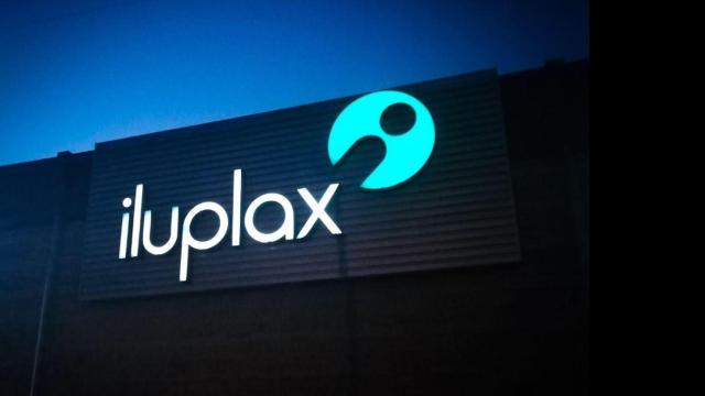 Fábrica de Iluplax en Siero / CG