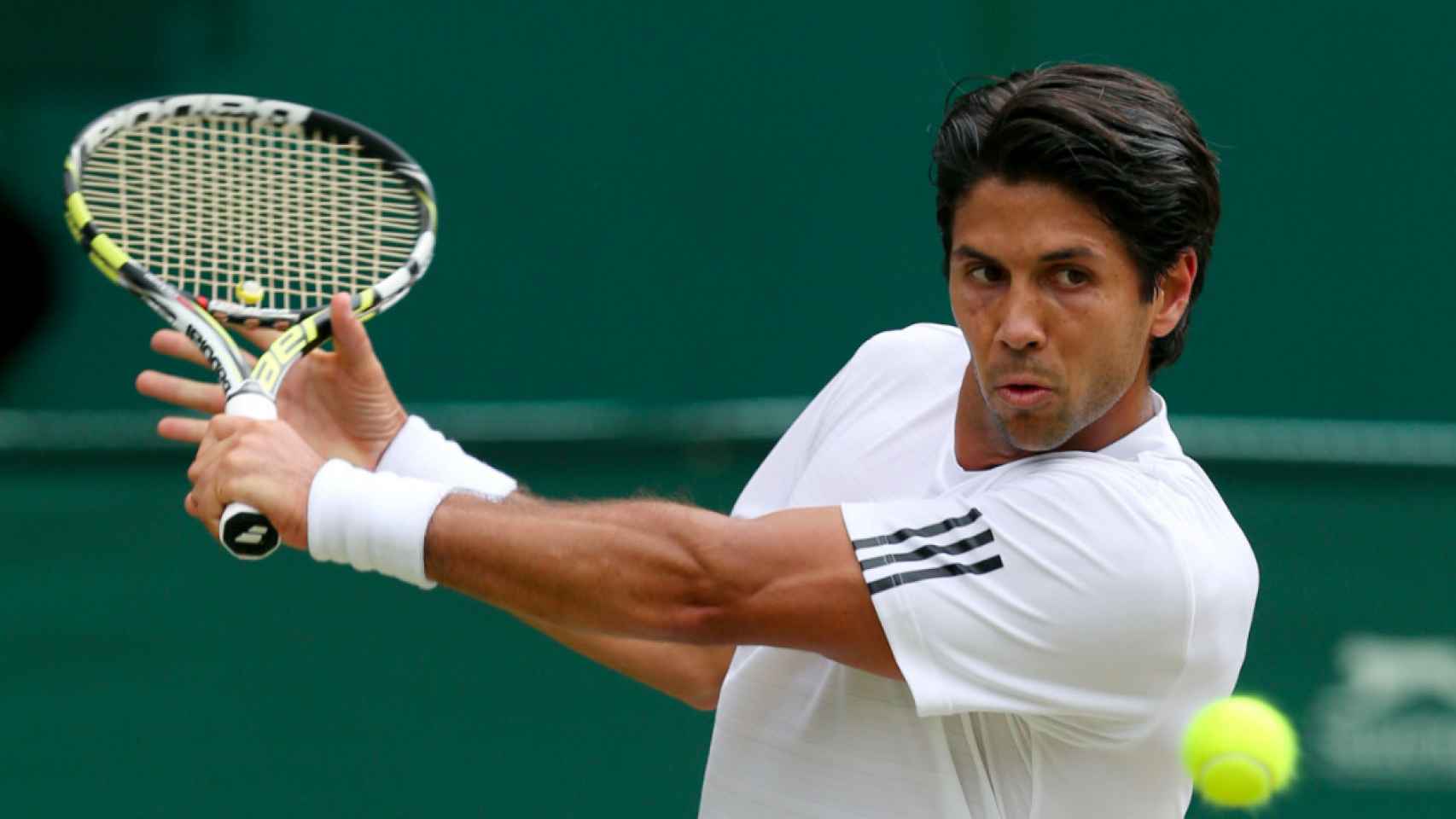 El tenista Fernando Verdasco jugando al tenis