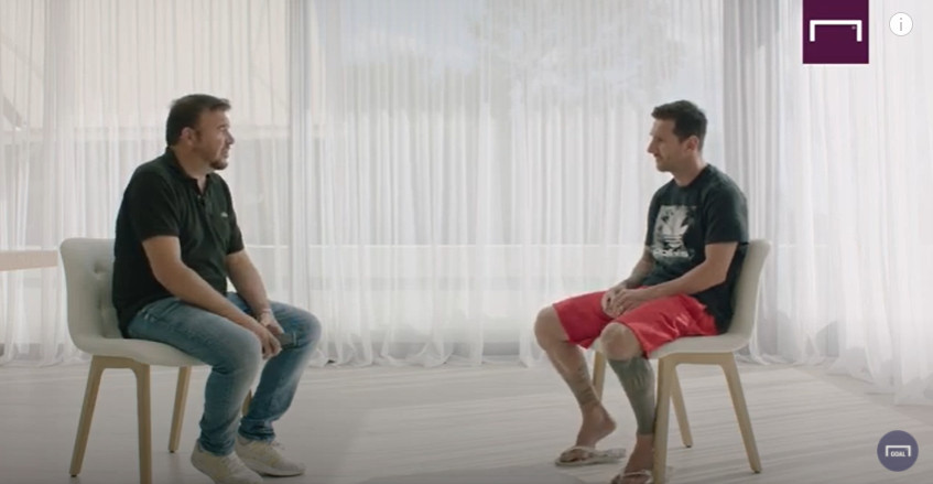 Leo Messi habla con Ruben Uría de Goal / Redes