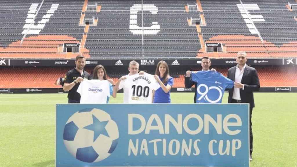 Una foto de la presentación de la Danone Nations Cup en Mestalla