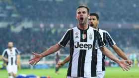 Miralem Pjanic celebra un gol de la Juventus /EFE