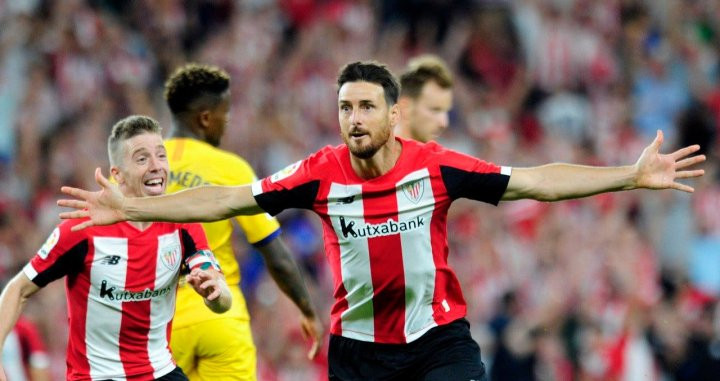 Aduriz, celebrando el gol que dio la victoria al Athletic ante el Barça | EFE