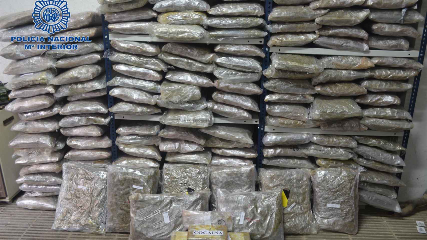 Detenidos en la Jonquera con 240 Kilogramos de Marihuana Y 5,6 de cocaína ocultos en una autocaravana / EUROPA PRESS