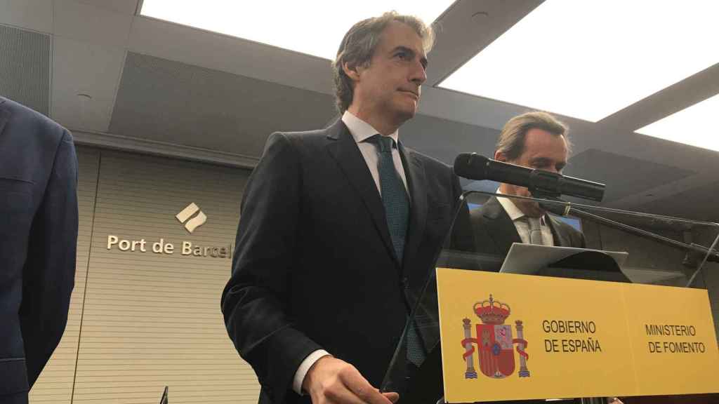 El ministro de Fomento Íñigo de la Serna en la presentación de resultado del Puerto de Barcelona / CG