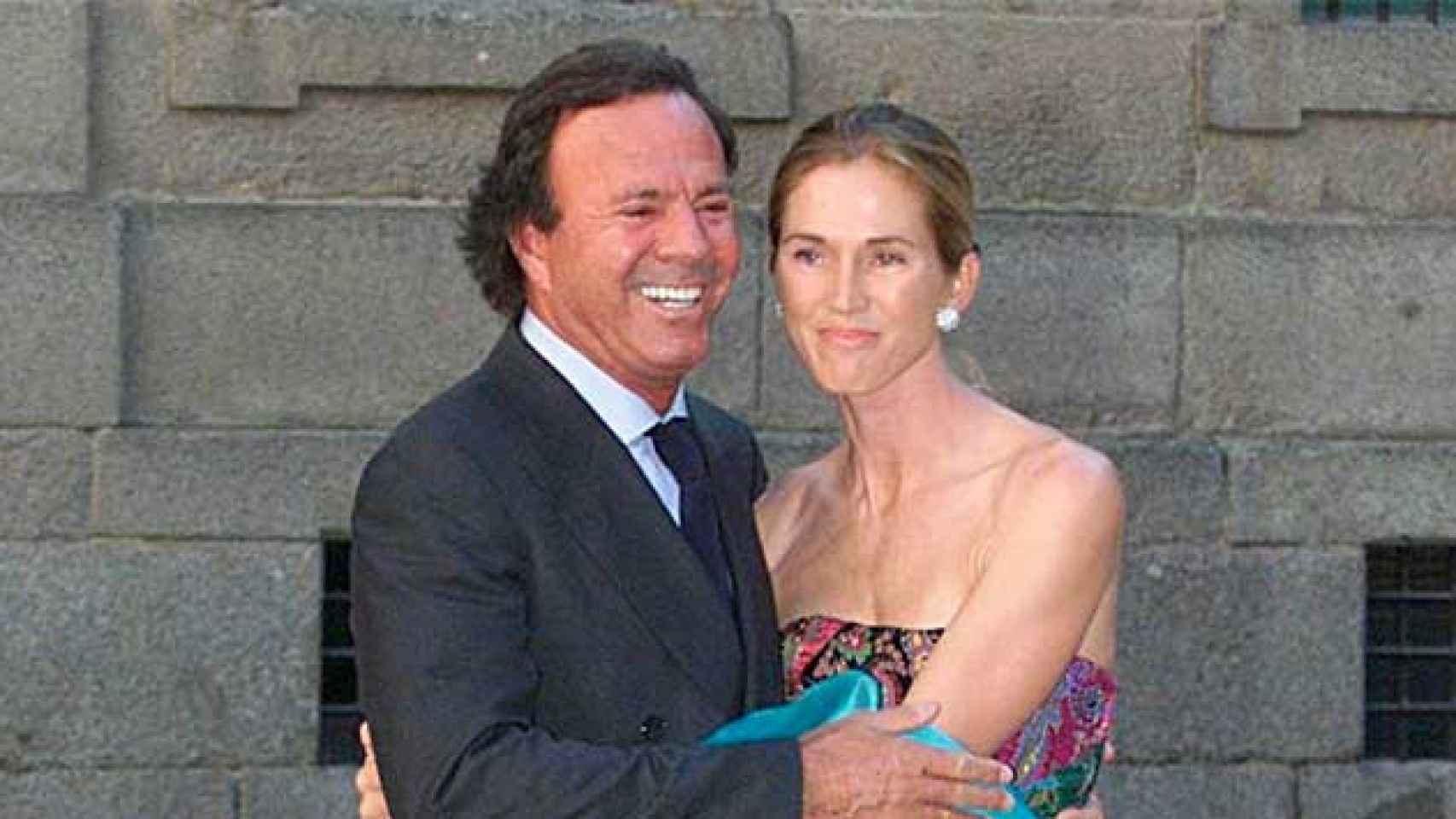 Julio Iglesias y Miranda Rijnsburguer apoyan a sus hijas en el mundo de la moda / Europa Press