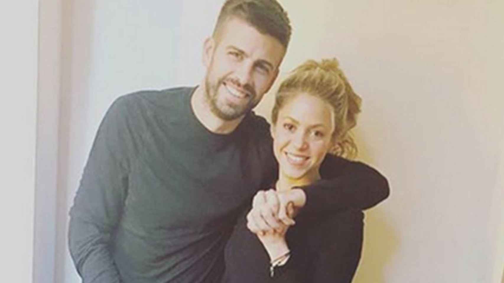 Gerard Piqué conjuntado con Shakira / REDES