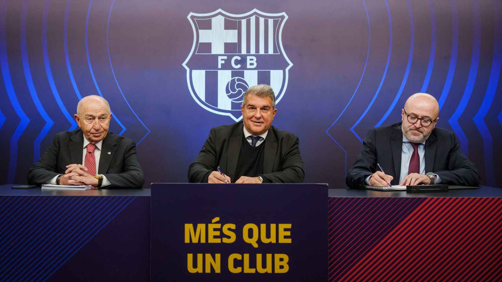 Laporta hace oficial el acuerdo con Limak Holding / FCB