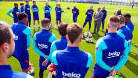 Laporta visitando el entrenamiento de la primera plantilla del Barça / FC Barcelona