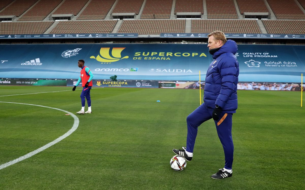 Koeman en el entrenamiento previo a la final de la Supercopa de España / FC BARCELONA