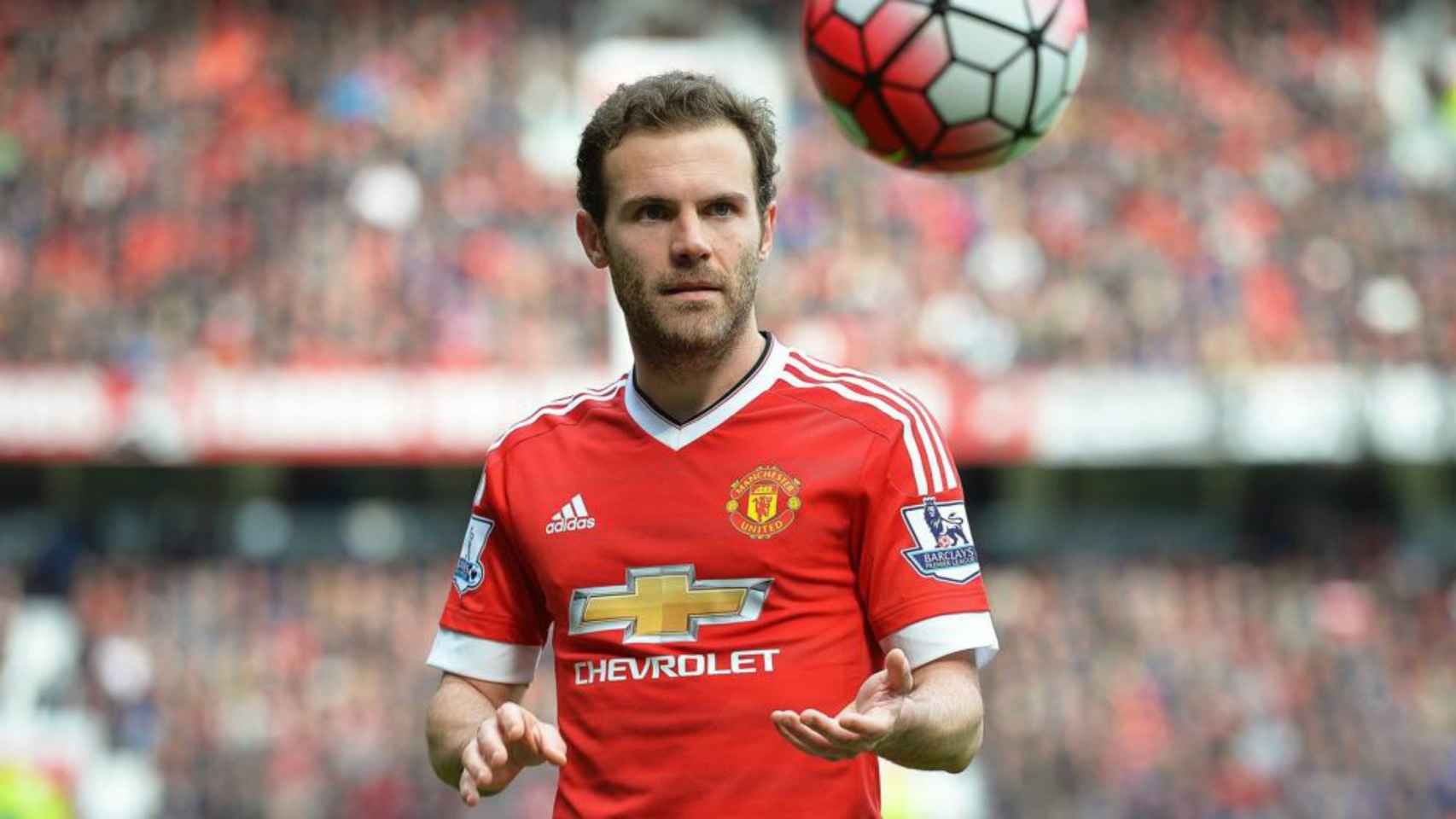 Juan Mata en un encuentro con el Manchester United / EFE