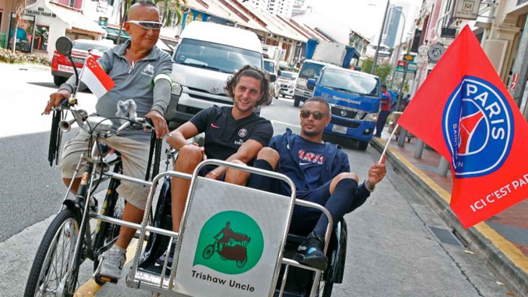 El futbolista del PSG Adrien Rabiot pasea por Singapur / INSTAGRAM