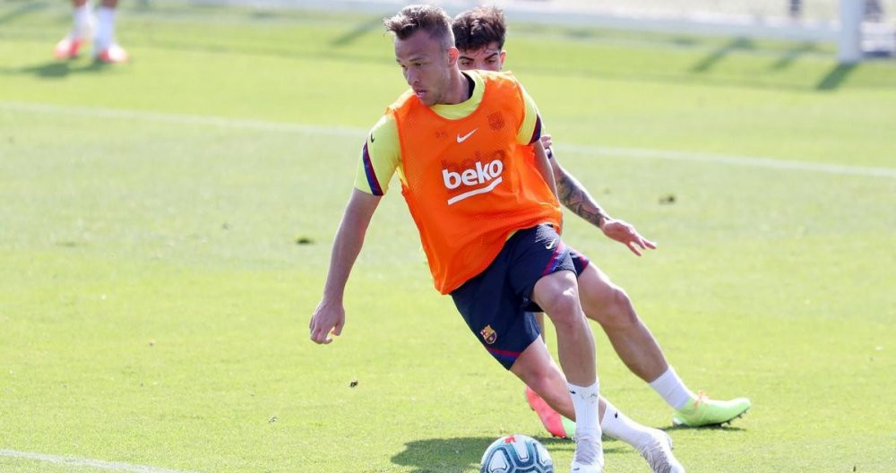 Arthur Melo durante un entrenamiento con el Barça /FCB