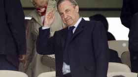 Florentino Pérez en el palco del Santiago Bernabéu / EFE