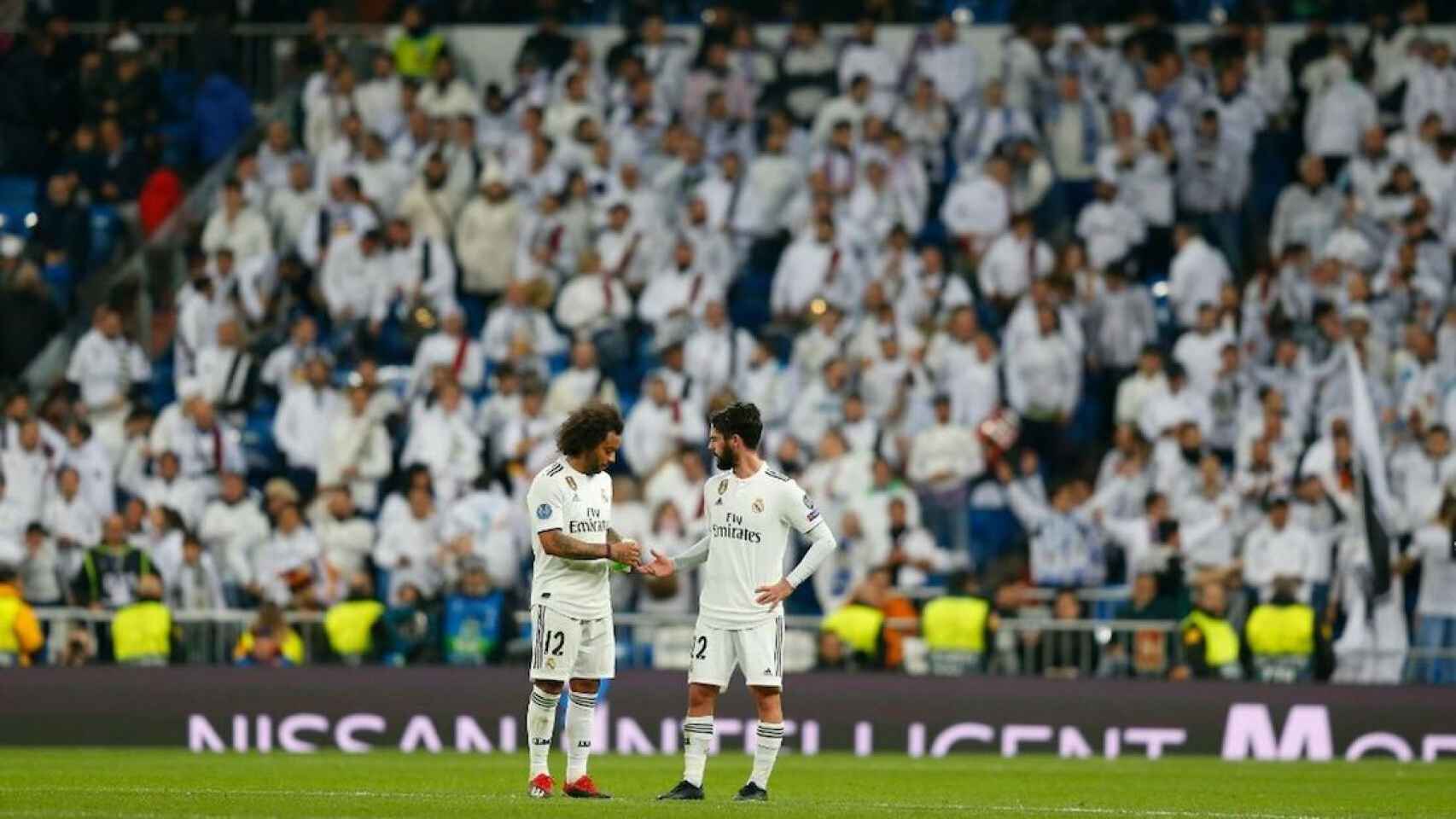 Marcelo intentó cederle el brazalete de capitán a Isco frente al CSKA de Moscú / MOVISTAR