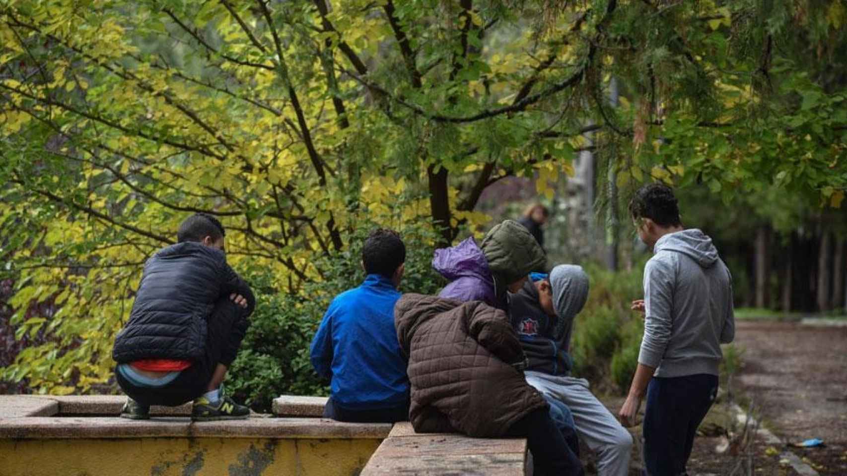 Jóvenes que duermen en las calles de Barcelona / FUNDACIÓN RAÍCES