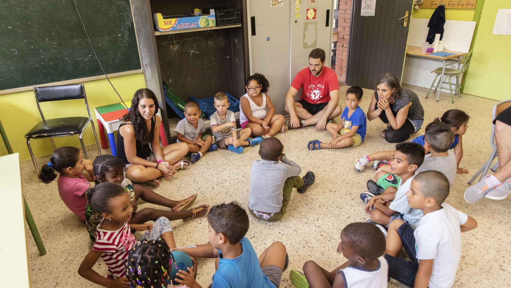 La Obra Social la Caixa ayudará a menores en riesgo social para la vuelta al colegio