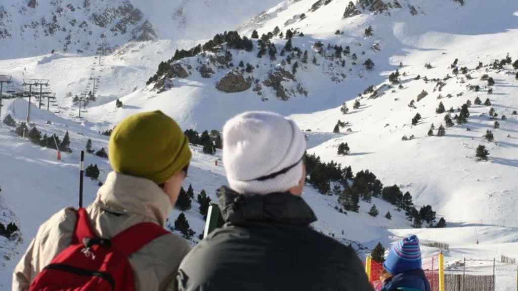 La estación de Vallter 2000 es una de las que sufre la falta de nieve.