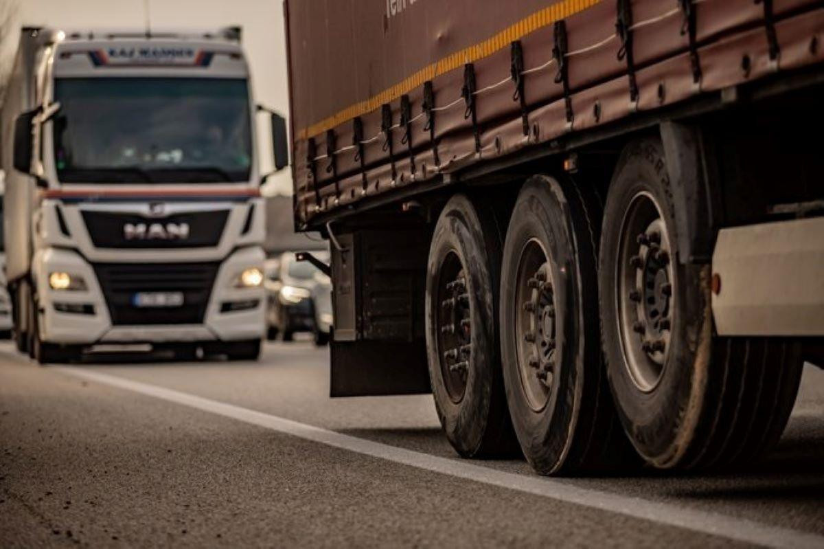 Los transportistas de Barcelona, en huelga contra la ZBE / EUROPA PRESS