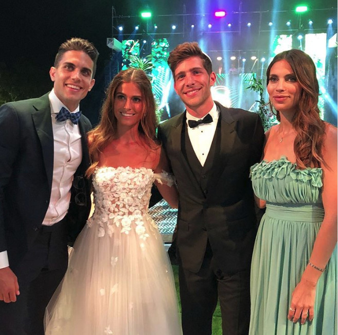 Marc Bartra, en su boda, junto a Sergi Roberto