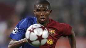 Samuel Eto'o, uno de los mejores jugadores africanos de la historia, en un partido con el Barça / EFE