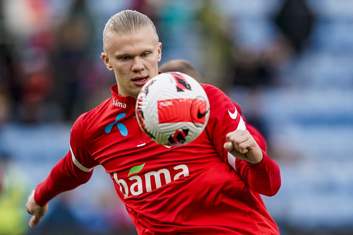 Erling Haaland, durante un calentamiento con la selección de Noruega / EFE