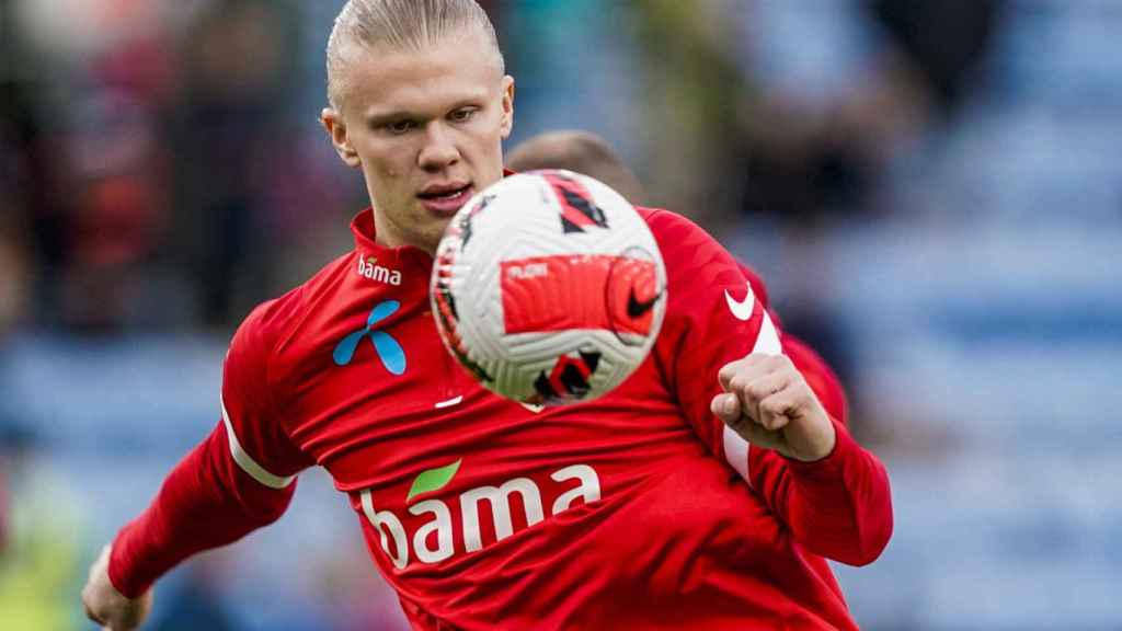 Erling Haaland, durante un calentamiento con la selección de Noruega / EFE