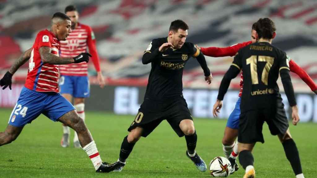 Leo Messi y Francisco Trincao ante el Granada en la Copa del Rey / FCB