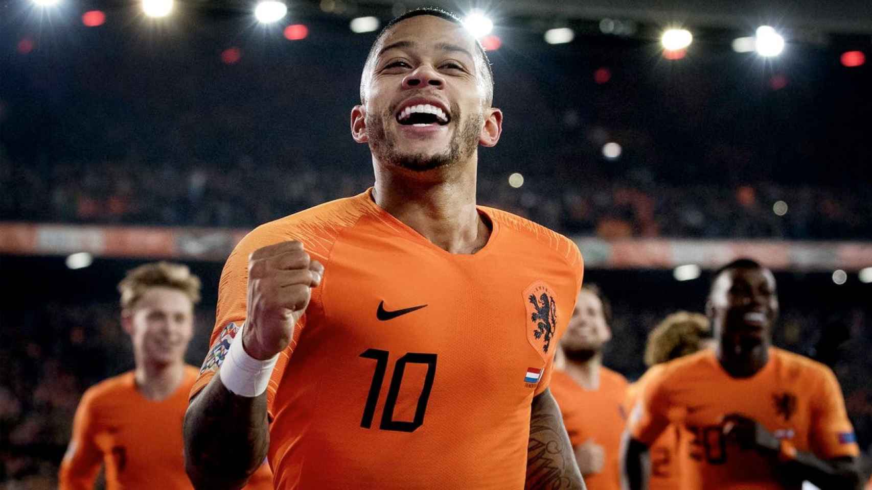 Memphis Depay celebra un gol con la selección neerlandesa / EFE