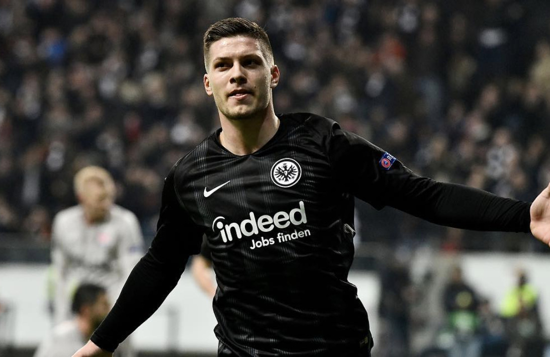 Una foto de Luka Jovic celebrando un gol / INSTAGRAM