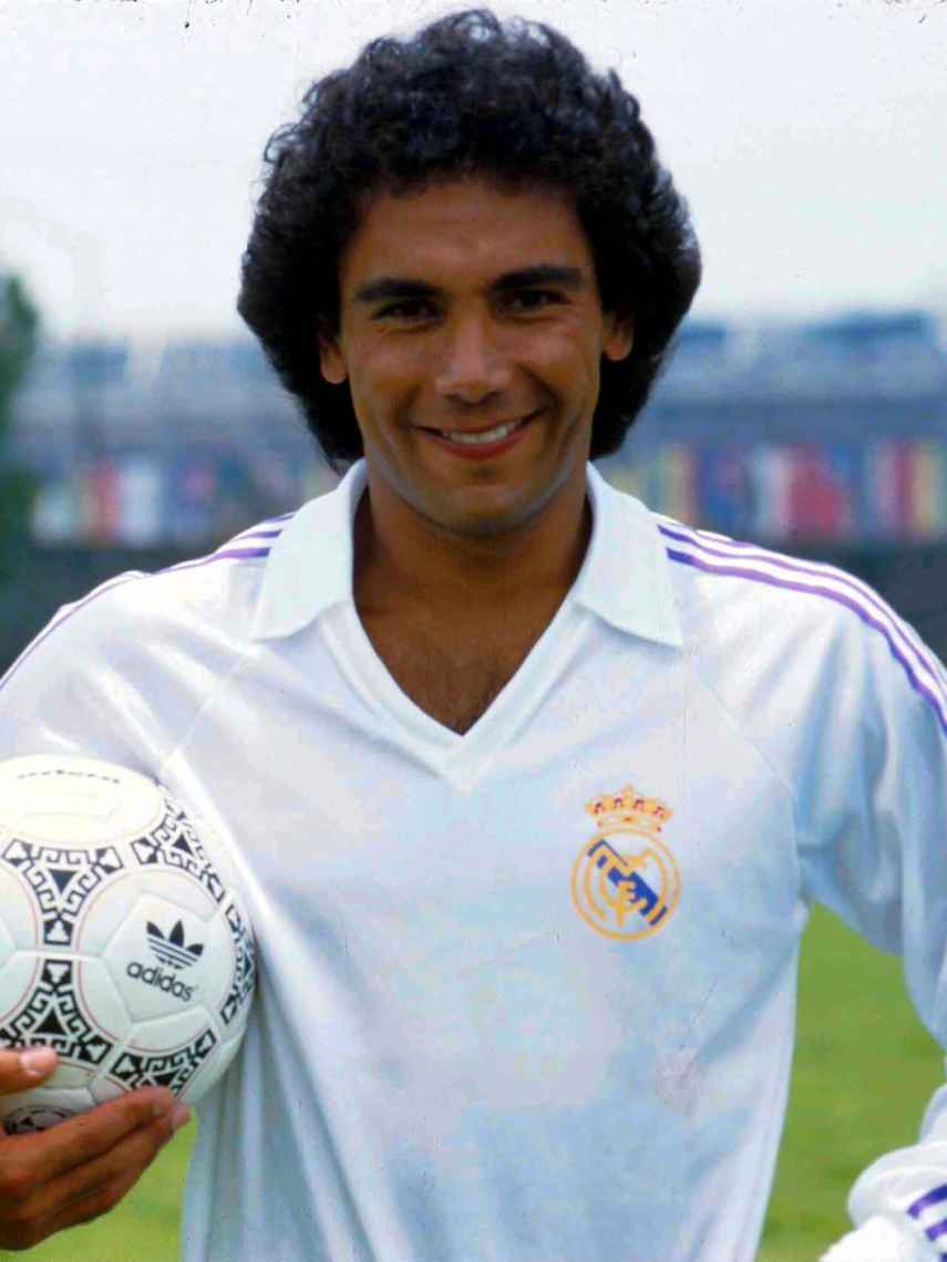 Hugo Sánchez, en una imagen de archivo, con la camiseta del Real Madrid / REDES