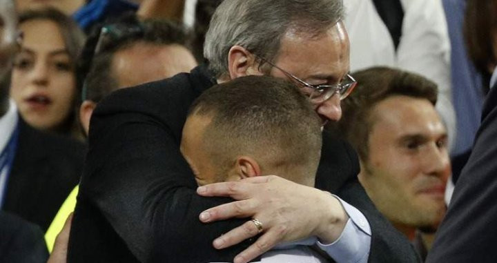 Florentino Pérez siempre al lado de Karim Benzema / EFE