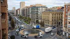 Un centenar de camiones, recorriendo Logroño contra el alza de los carburantes / EFE. Fotogalería